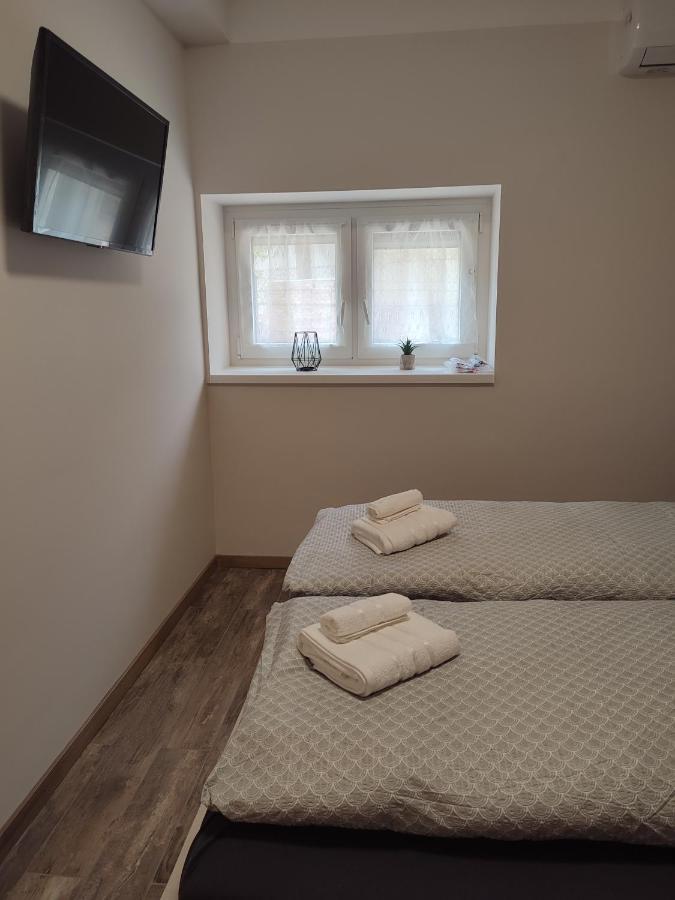 Voeroesko Apartmanhaz Balatonalmádi Екстериор снимка