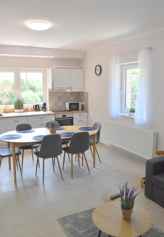 Voeroesko Apartmanhaz Balatonalmádi Екстериор снимка