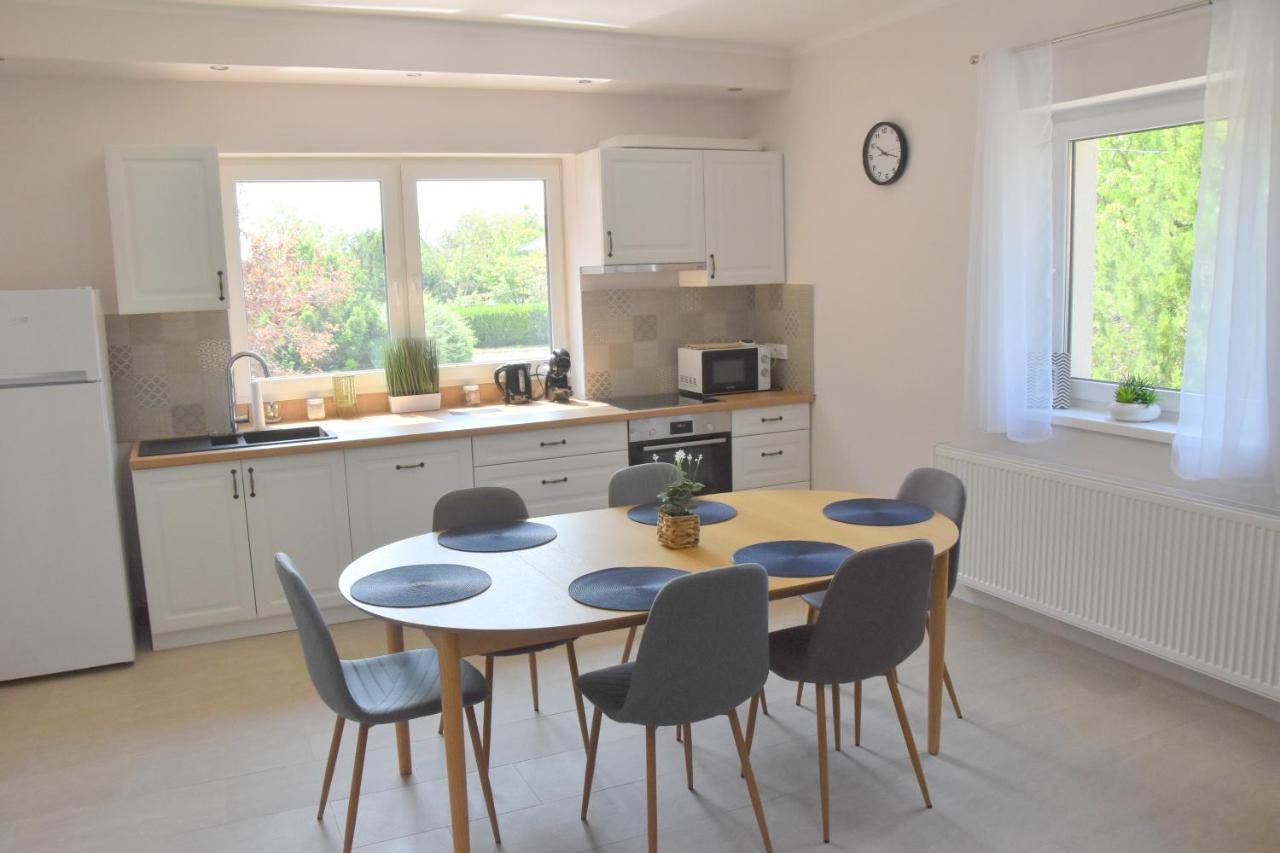 Voeroesko Apartmanhaz Balatonalmádi Екстериор снимка