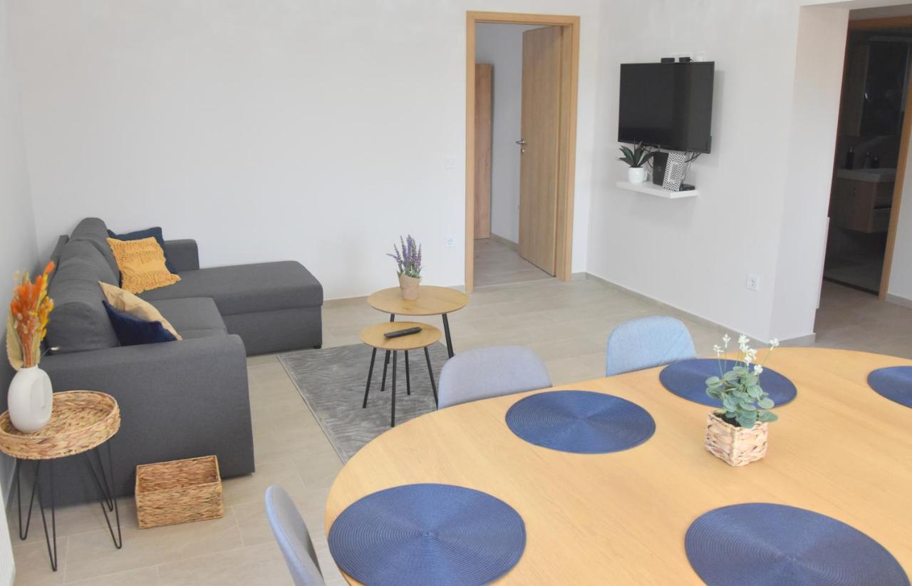 Voeroesko Apartmanhaz Balatonalmádi Екстериор снимка